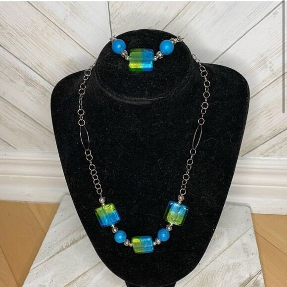 Green and blue necklace and bracelet - Picture 2 of 4